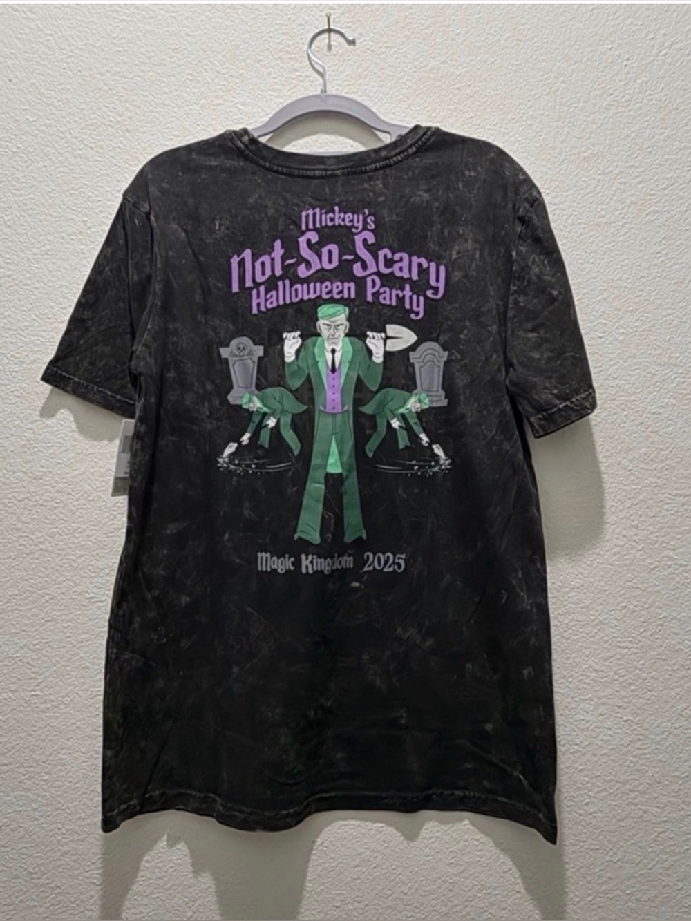 XS Disney Park 2025 Not so scary Halloween tshirt unisex Groom Haunted Mansion